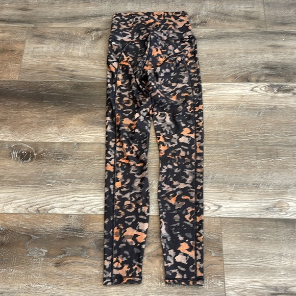 Fabletics leggings worn once size XS - Picture 3 of 3
